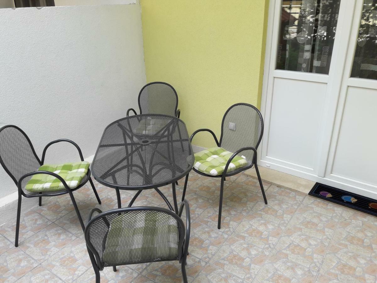 Duće Apartments Lemongarden מראה חיצוני תמונה